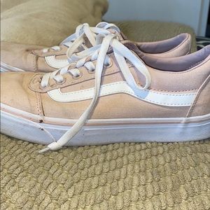 LIGHT PINK VANS
